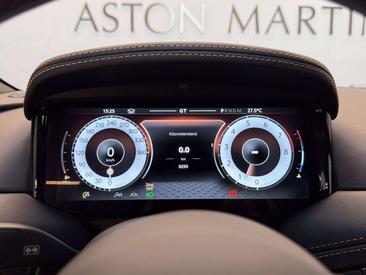 Aston Martin DB12 Coupé — photo 15