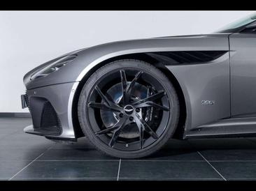 Aston Martin DBS V12 5.2 Superleggera — photo 9