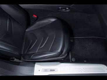 Aston Martin DBS V12 5.2 Superleggera — photo 17
