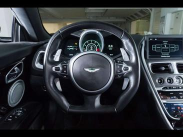 Aston Martin DBS V12 5.2 Superleggera — photo 18