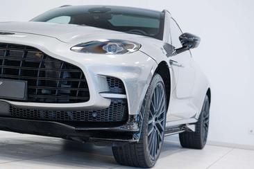 Aston Martin DBX 707 — photo 29