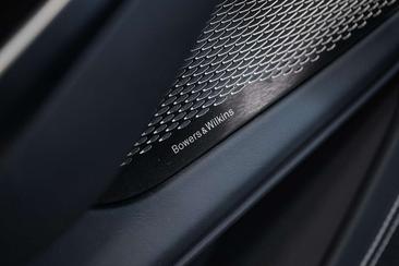 Aston Martin DBX 707 — photo 40
