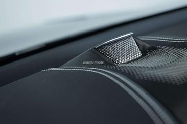 Aston Martin DBX 707 — photo 41