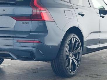Volvo XC60 B5 Plus 2025 Bleu — photo 6