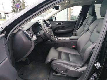 Volvo XC60 T6 Recharge Core — photo 10