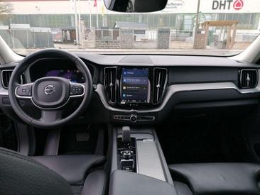 Volvo XC60 T6 Recharge Core — photo 15