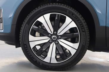 Volvo C40 Recharge PLUS — photo 30