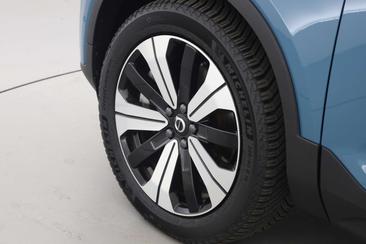 Volvo C40 Recharge PLUS — photo 31