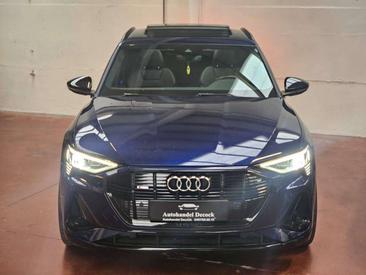 Audi Q8 E-tron S Line 55 — photo 8