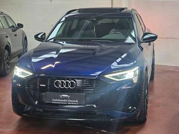 Audi Q8 E-tron S Line 55 — photo 38