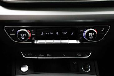 Audi Q5 S Line 40 TDI — photo 20