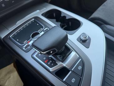 Audi Q7 30 TDI — photo 16