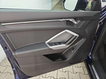 Audi Q3 S Line — photo 4