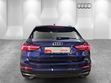 Audi Q3 S Line — photo 16