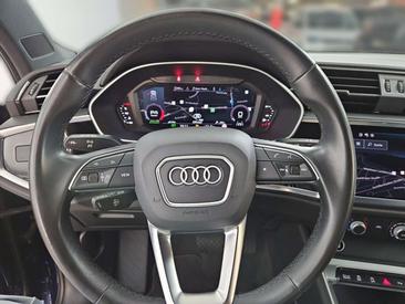Audi Q3 S Line — photo 19