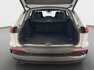 Audi Q5 40 TDI — photo 10