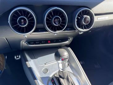 Audi TT S Line 40 TFSI — photo 16