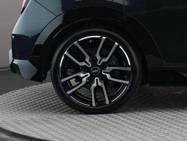 Mini 5 Portes JCW Cooper S — photo 14