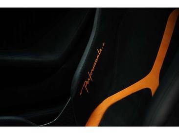 Lamborghini Huracán Performante — photo 9