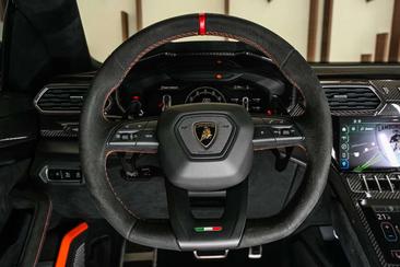 Lamborghini Urus Performante — photo 7
