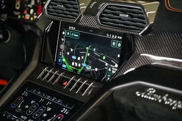 Lamborghini Urus Performante — photo 18