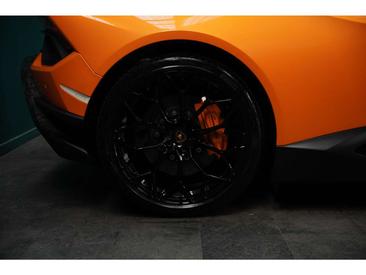 Lamborghini Huracán Performante — photo 30
