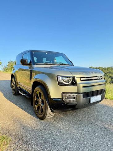 Land Rover Defender 90 X-Dynamic SE 3.0D I6 200 CV AWD Auto — photo 3
