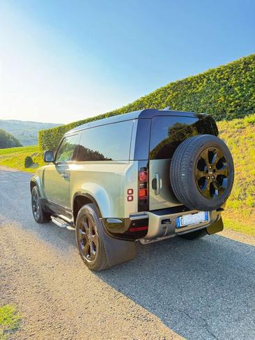 Land Rover Defender 90 X-Dynamic SE 3.0D I6 200 CV AWD Auto — photo 5