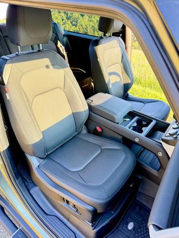 Land Rover Defender 90 X-Dynamic SE 3.0D I6 200 CV AWD Auto — photo 10