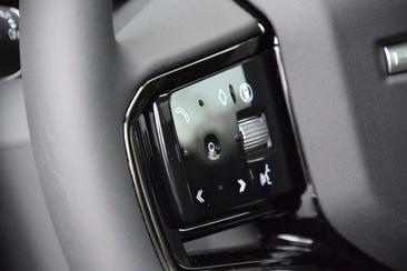 Land Rover Range Rover Evoque P270e PHEV AWD Dynamic HSE — photo 11