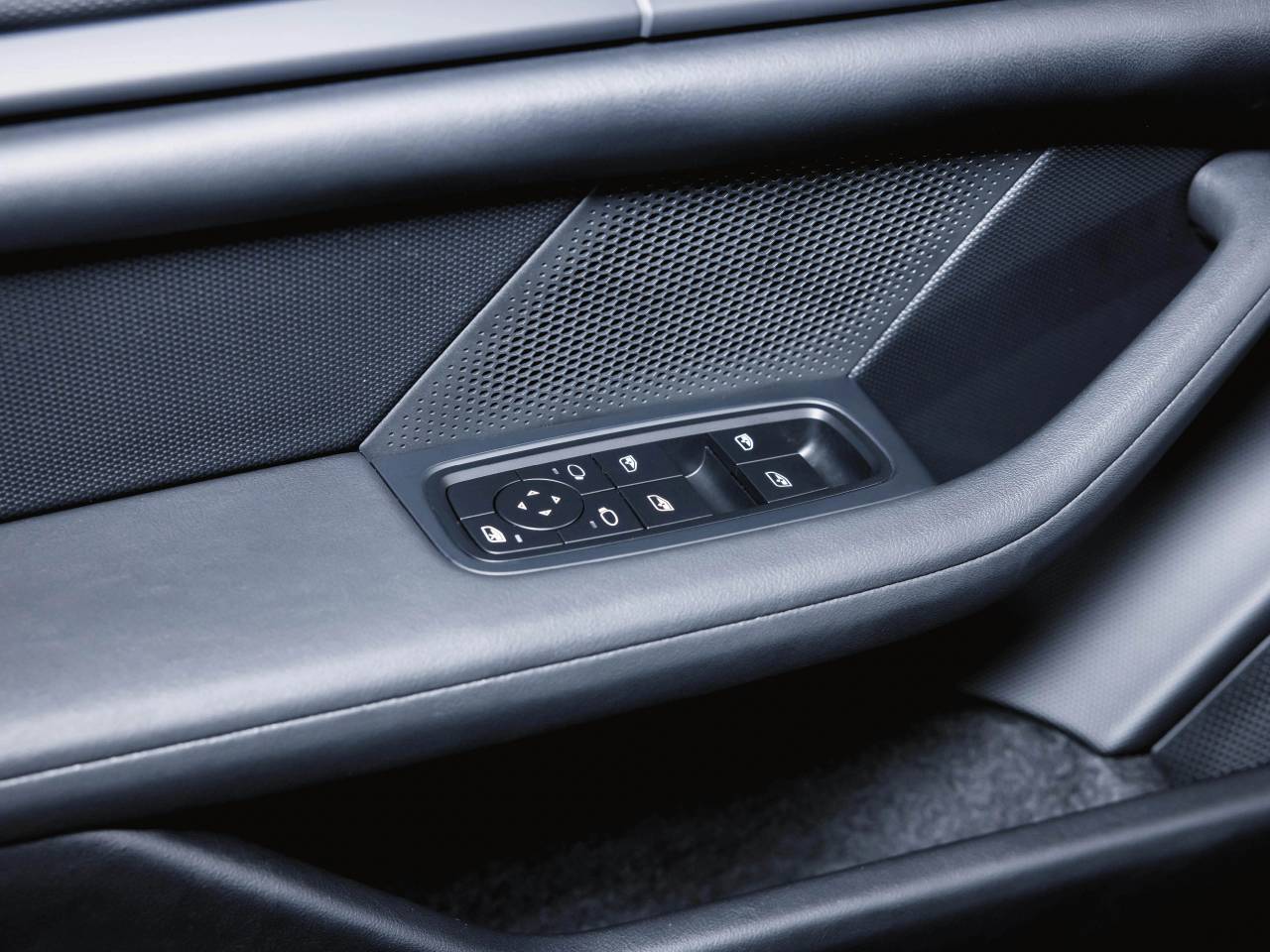 Porsche Taycan 4 Cross Turismo - 2023 - Joinsteer - #23