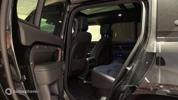 Land Rover Defender 110 X-Dynamic X 2.0 P400e — photo 13