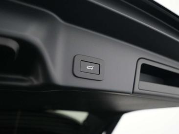 Land Rover Range Rover Evoque P270e PHEV AWD Business Dynamic Edition | Pano Noir — photo 29