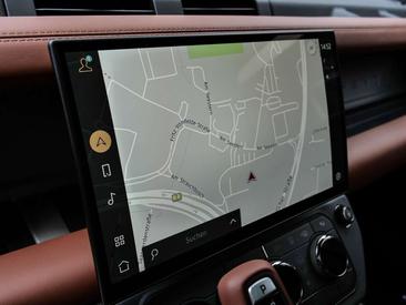 Land Rover Defender 130 Gris 4.4 V8 OCTA — photo 19