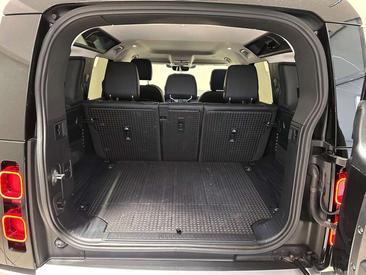 Land Rover Defender 110 SE Awd AUTOCARRO N1 Noir 3.0d I6 200cv — photo 12
