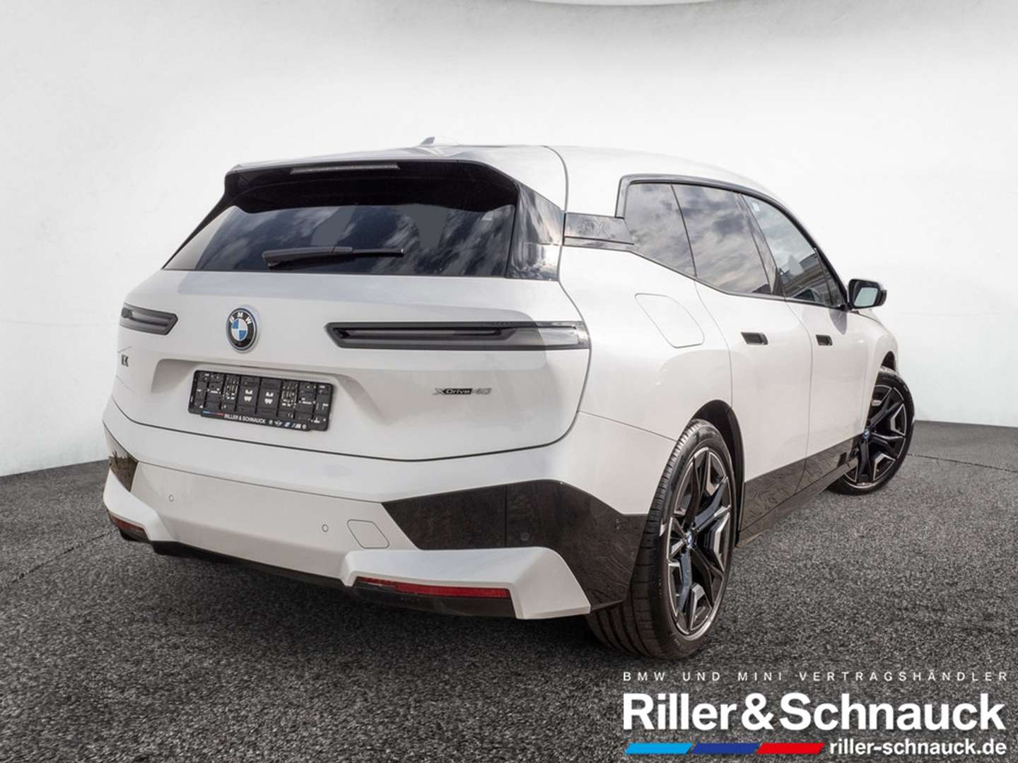 BMW IX XDrive40 - 2023 - Joinsteer - #2