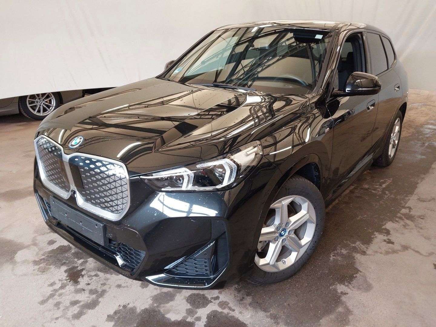 BMW IX1 M Sport XDrive - 2023 - Joinsteer - #1