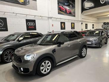 Mini Countryman COOPER D — photo 2