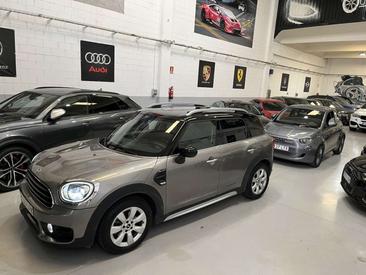 Mini Countryman COOPER D — photo 3