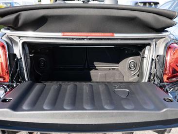 Mini Cabrio JCW Cooper — photo 10