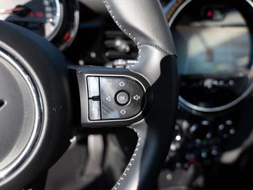 Mini Cabrio JCW Cooper — photo 19