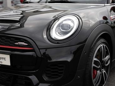 Mini Cabrio John Cooper Works — photo 26