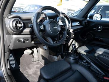 Mini Cabrio JCW Cooper — photo 24