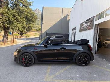 Mini Cabrio JCW Cooper — photo 2