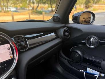 Mini Cabrio JCW Cooper — photo 10