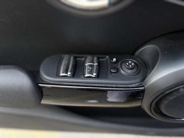 Mini Cabrio JCW Cooper — photo 22