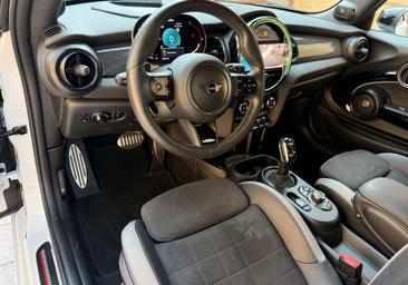 Mini Cabrio JCW One — photo 8