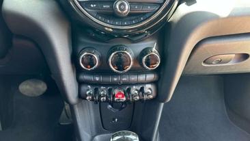 Mini Cabrio COOPER — photo 18