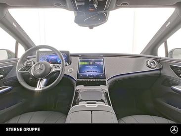 Mercedes EQE 300 AMG Line — photo 12