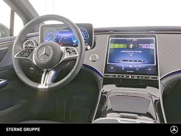 Mercedes EQE 300 AMG Line — photo 14